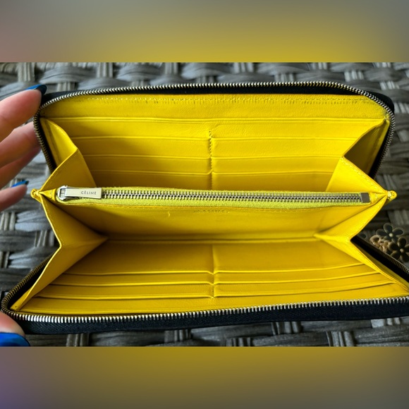 Celine Zip Around Wallet 🐝 - Picture 8 of 14